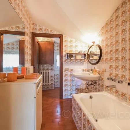 Feriehus Easy Welcome Maison Jaune - Bellagio