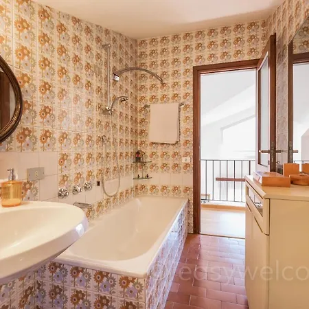 Easy Welcome Maison Jaune - *