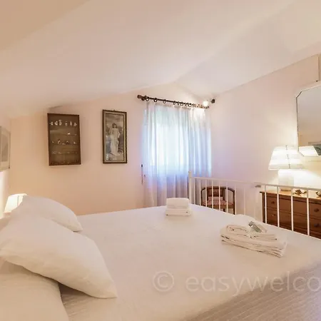 Feriehus Easy Welcome Maison Jaune - *